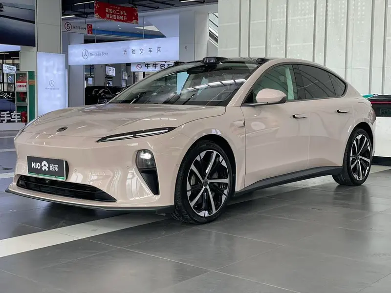 NIO ET5