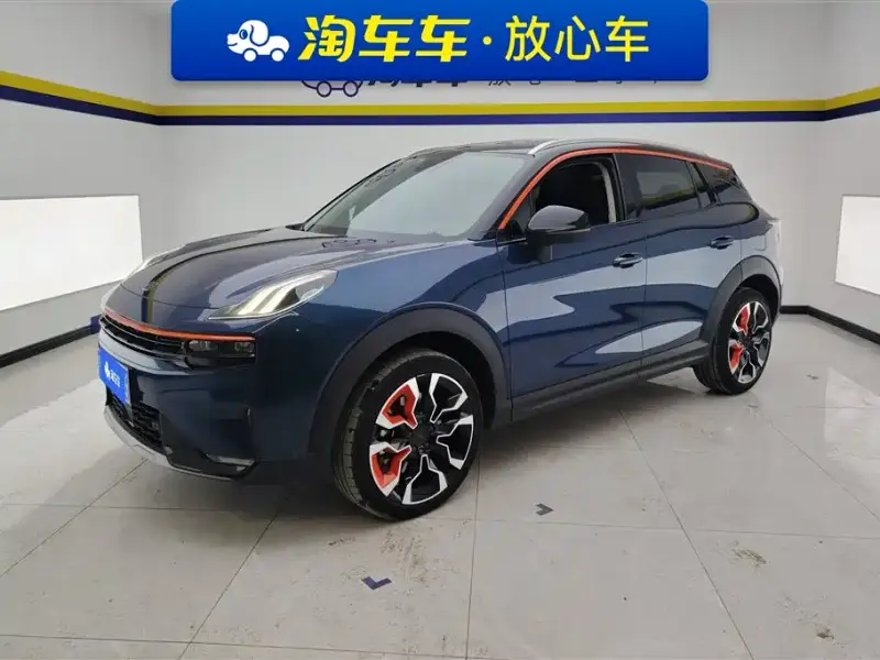 Lynk & Co 06