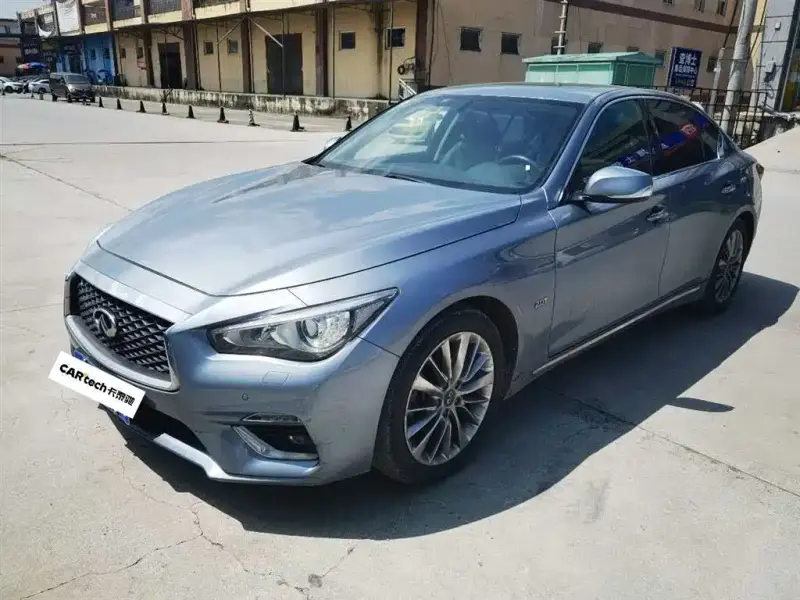Infiniti Q50L
