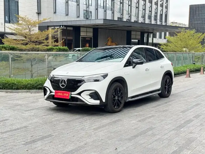 Mercedes-Benz EQE SUV