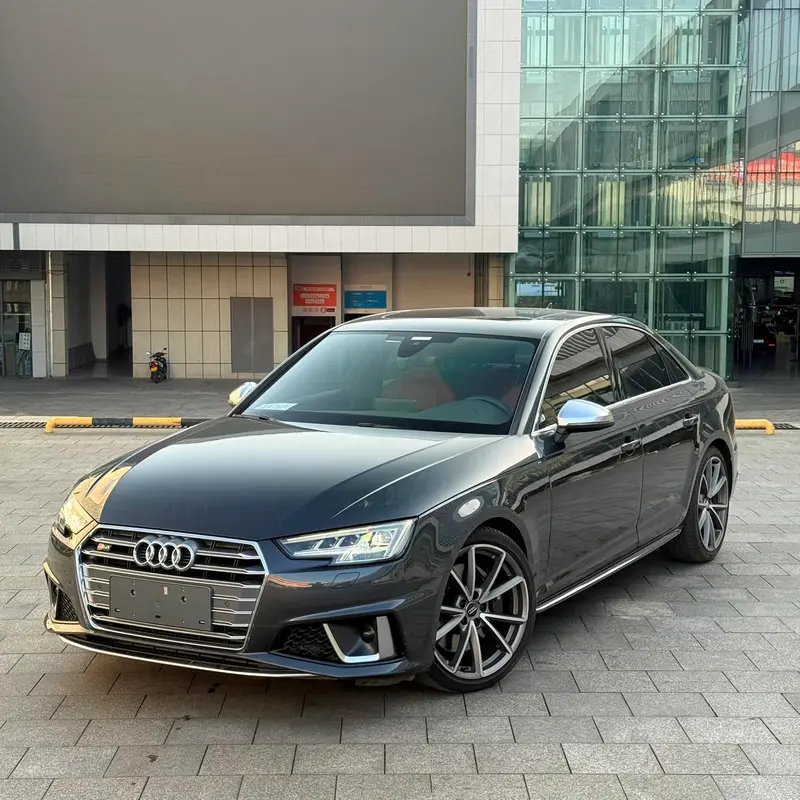 Audi S4