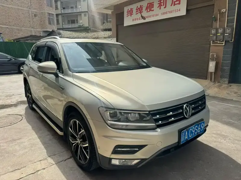 Volkswagen Tiguan L