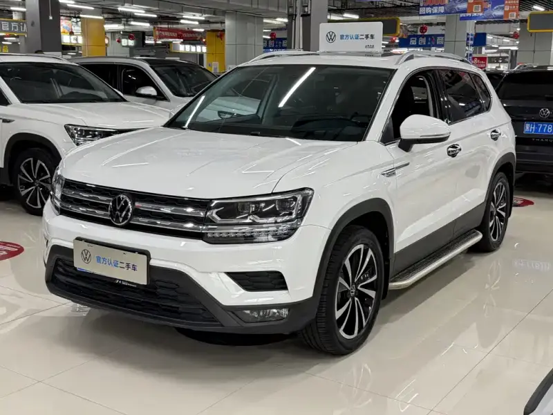 Volkswagen Tharu