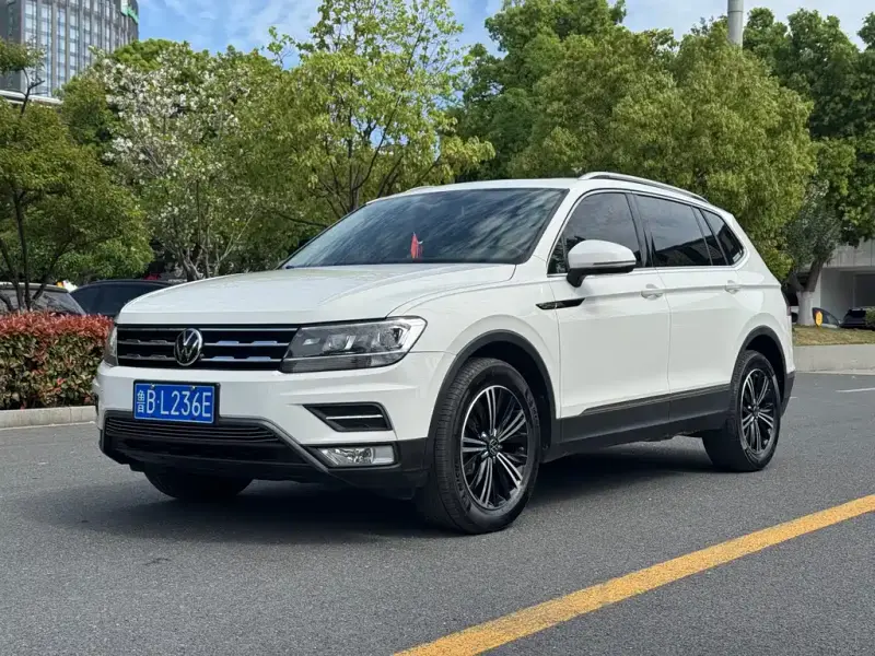 Volkswagen Tiguan L