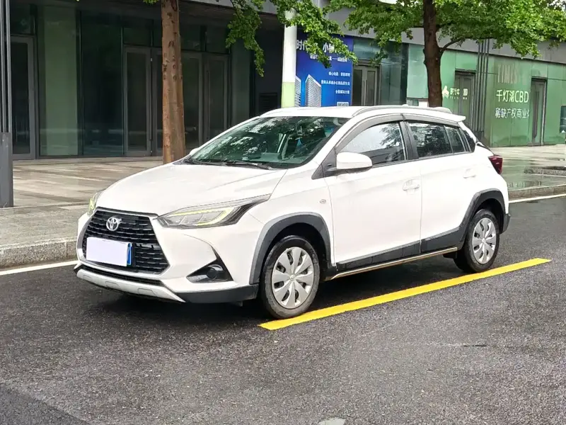 Toyota Yaris L