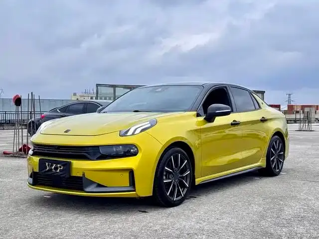 Lynk & Co 03