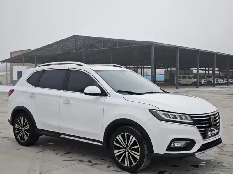 Roewe MG HS (RX5)