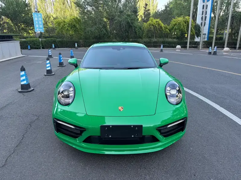 Porsche 911