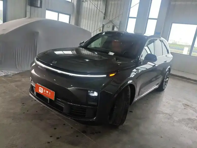 Li Auto L8