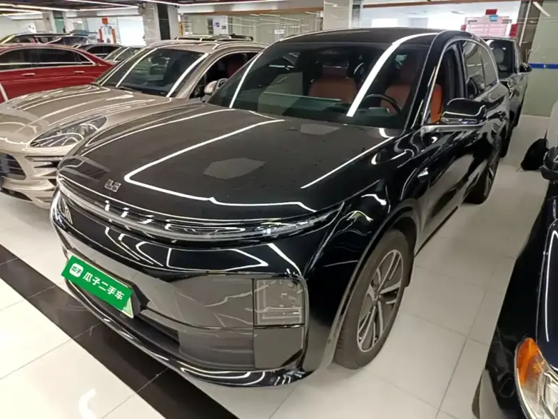Li Auto L6