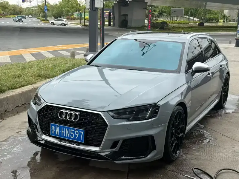 Audi RS 4