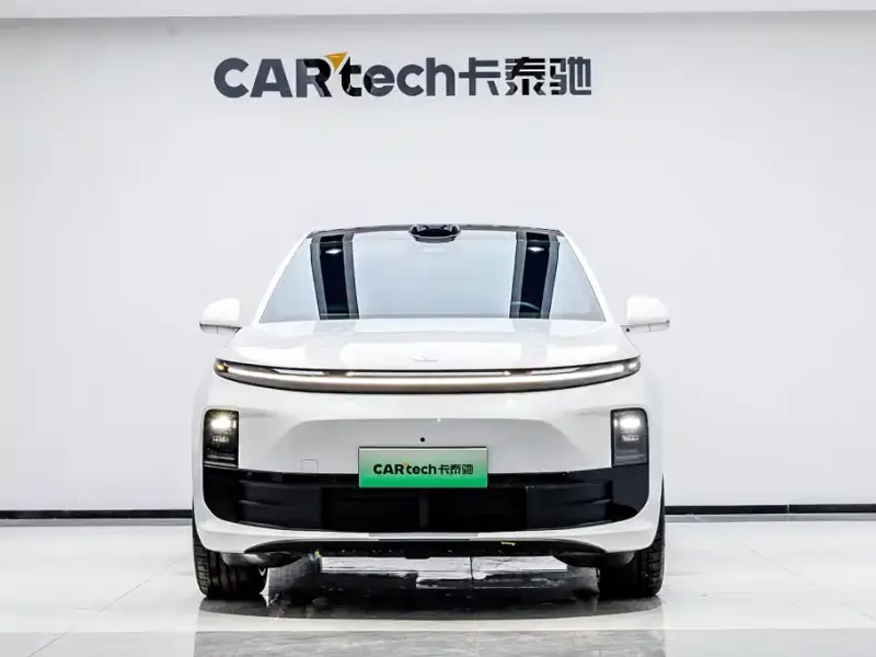 Li Auto L6