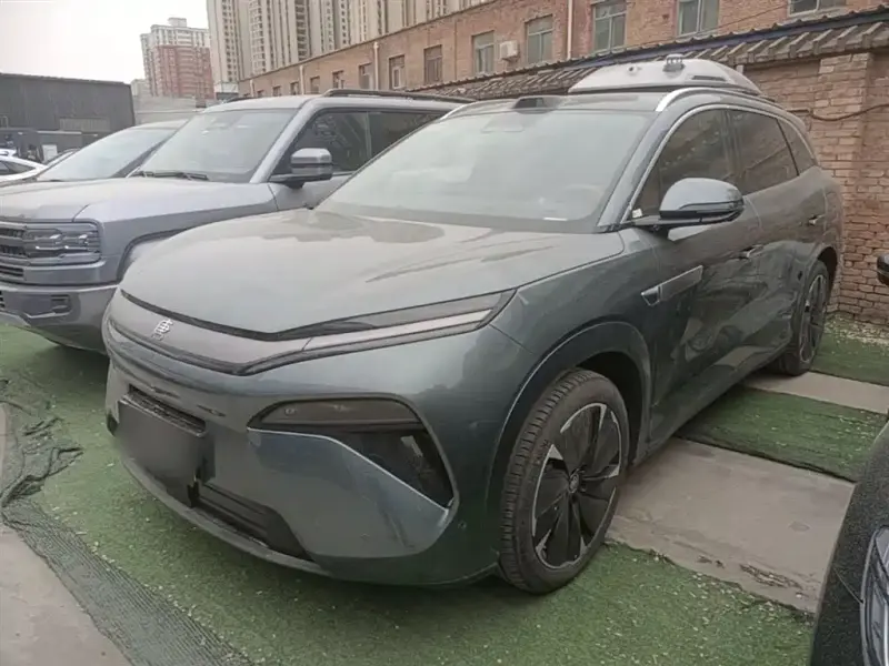 BYD Tang L