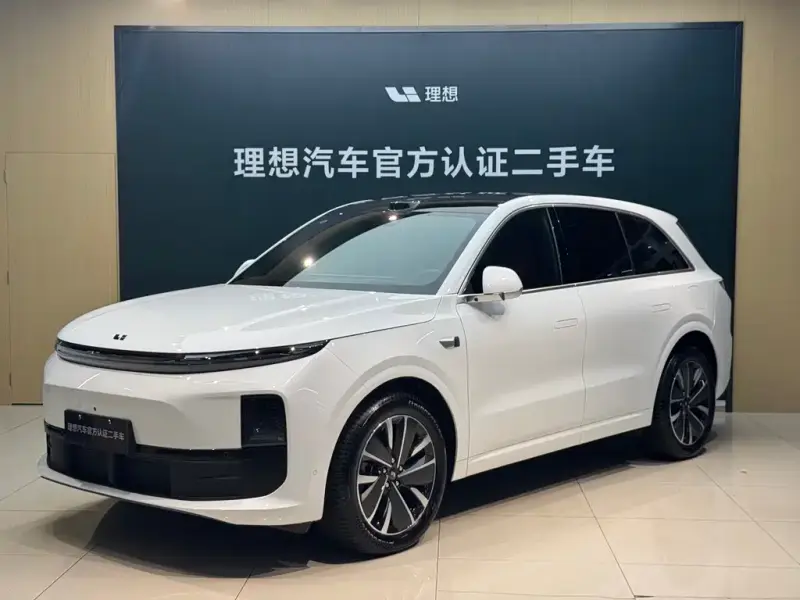 Li Auto L6