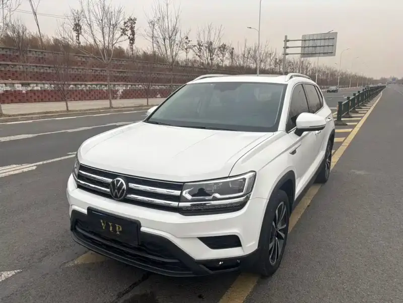Volkswagen Tharu
