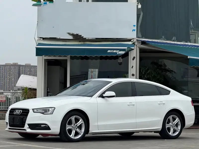 Audi A5 (Import)