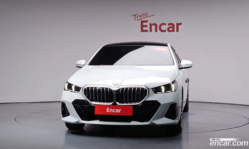 BMW i5