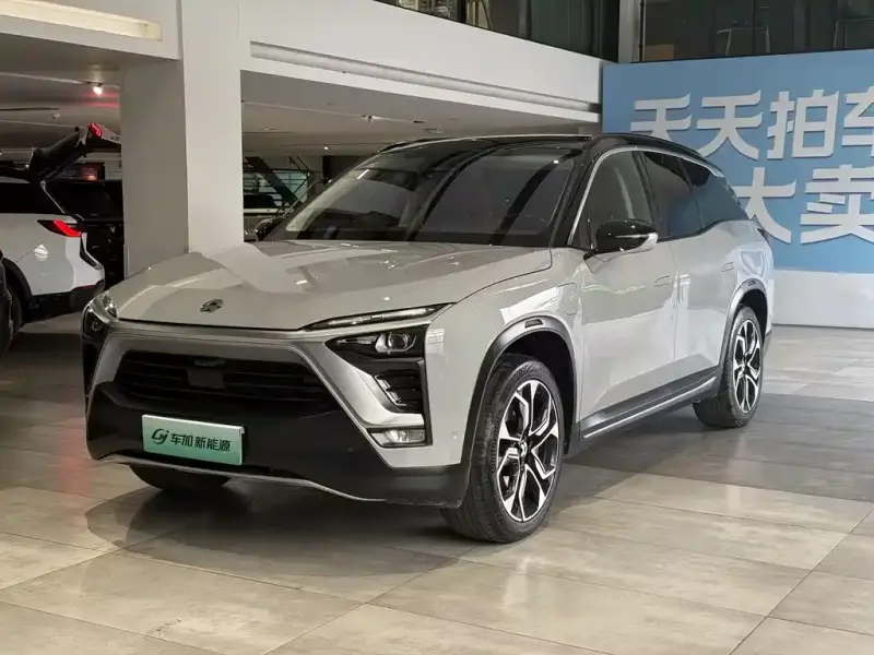 NIO ES8