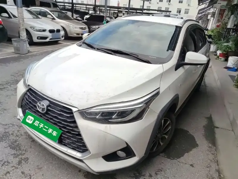 Toyota Yaris L