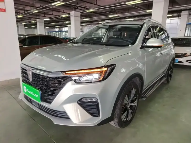 Roewe MG HS (RX5)