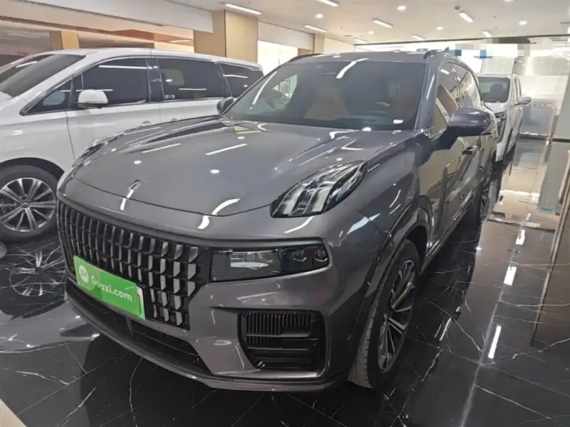 Lynk & Co 09 EM-P