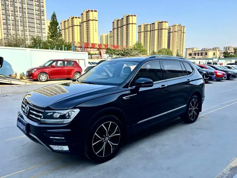Volkswagen Tiguan L