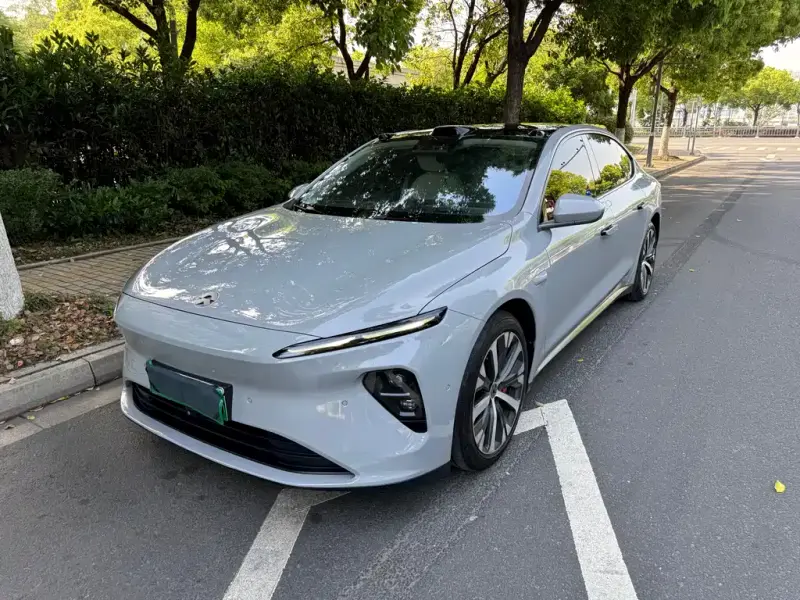 NIO ET7