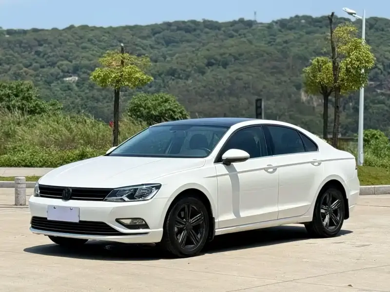 Volkswagen Lamando