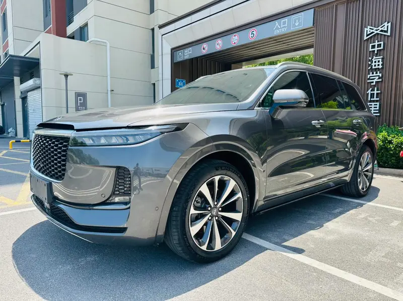Li Auto ONE