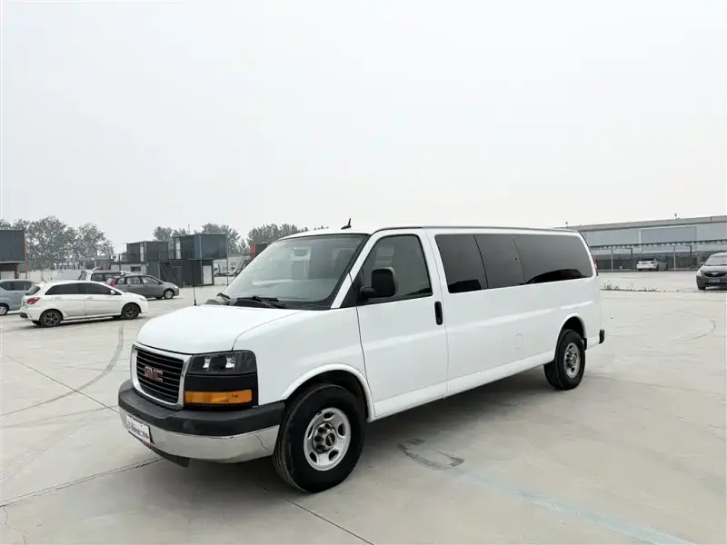 GMC Savana