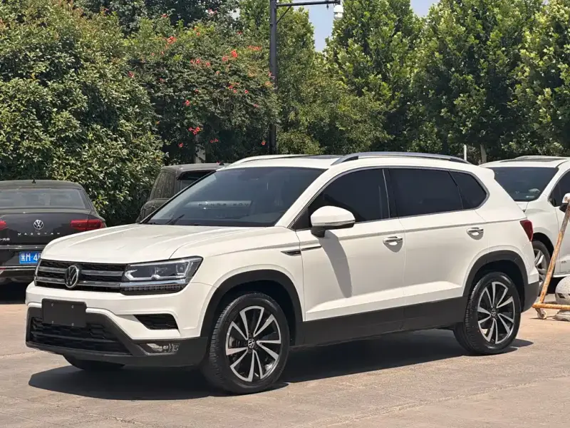 Volkswagen Tharu