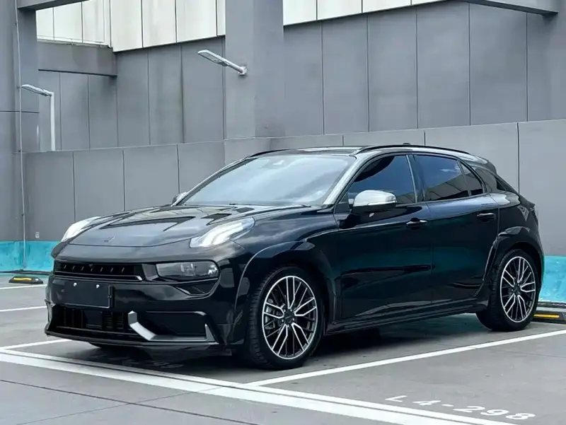 Lynk & Co 02 Hatchback