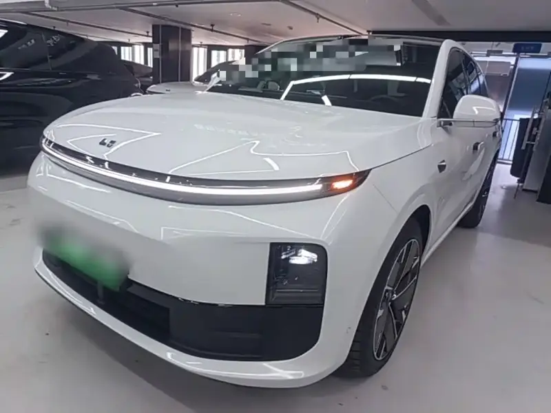 Li Auto L6
