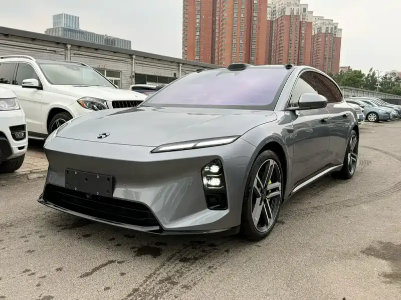 NIO ET5T