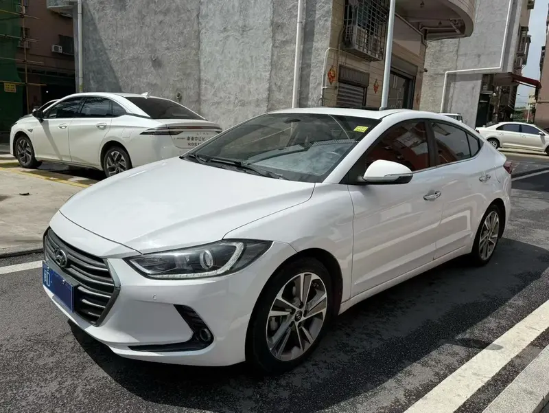 Hyundai Elantra Lingdong