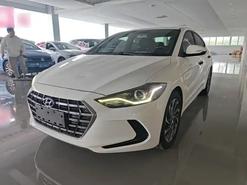 Hyundai Elantra