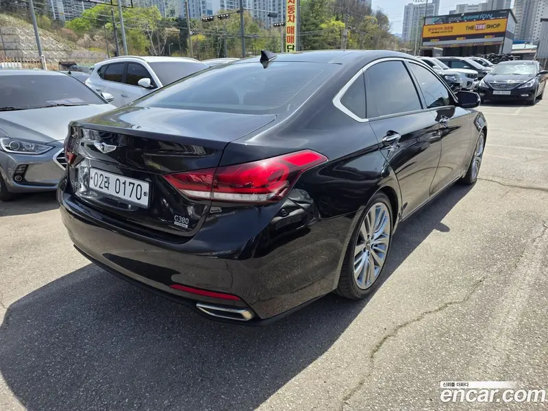 Hyundai Genesis