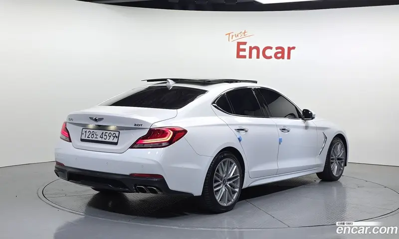 Genesis G70
