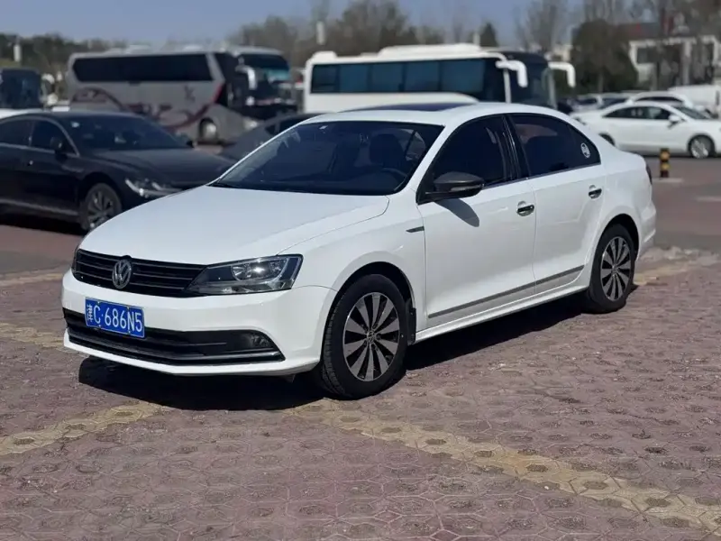Volkswagen Sagitar