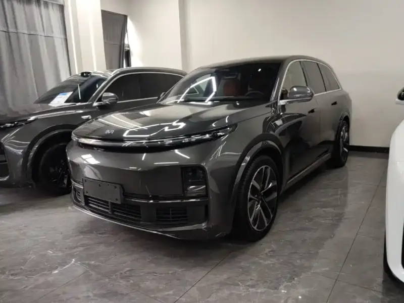 Li Auto L8