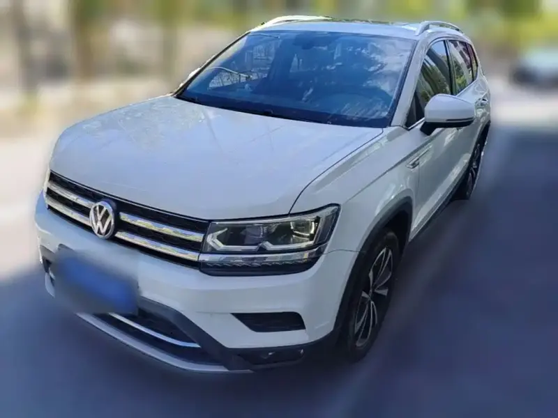 Volkswagen Tharu