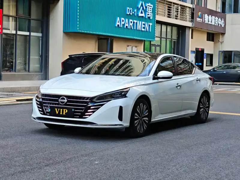 Nissan Teana