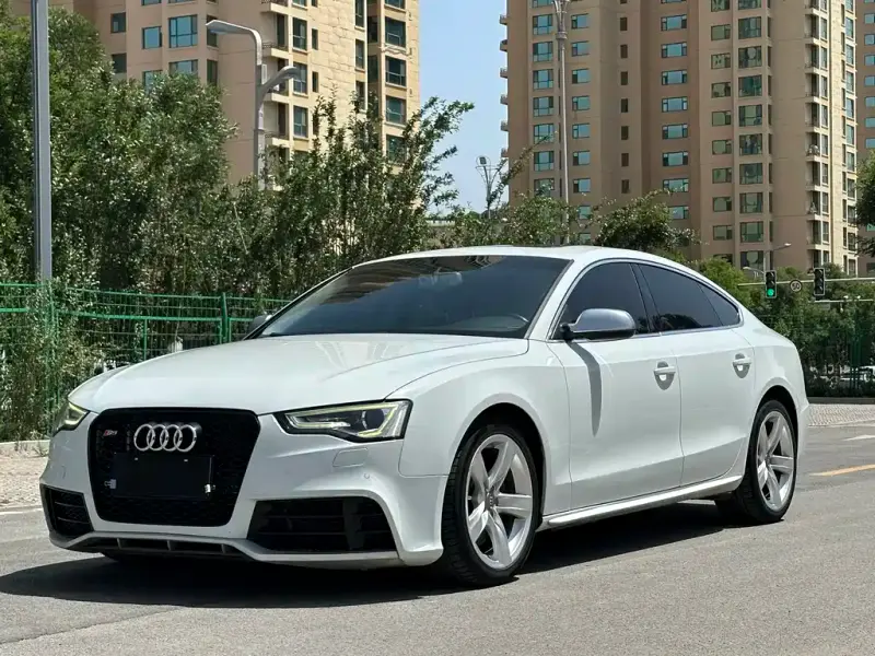 Audi A5 (Import)