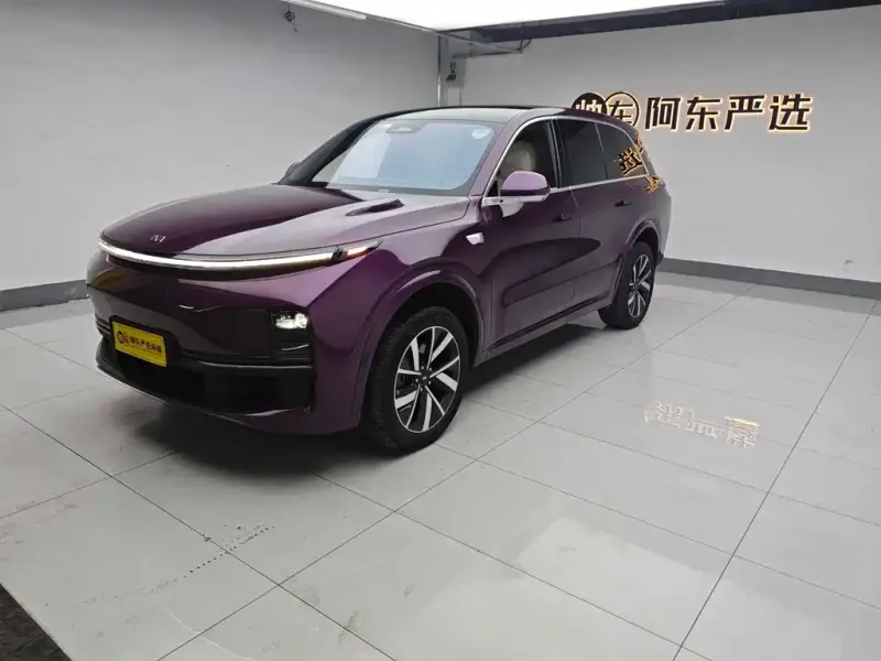 Li Auto L8