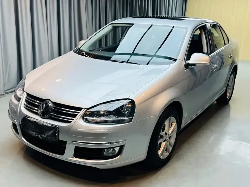 Volkswagen Sagitar