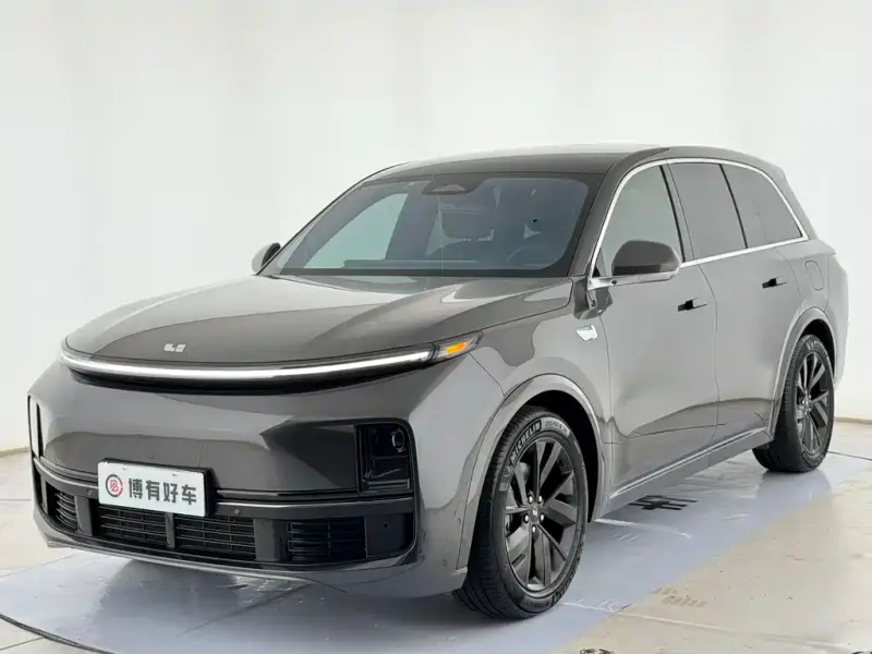 Li Auto L8