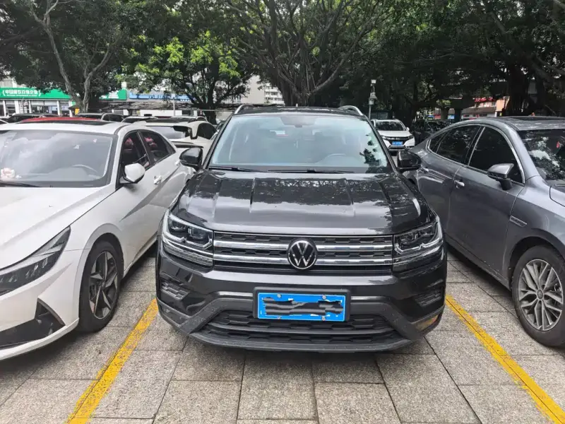 Volkswagen Tharu