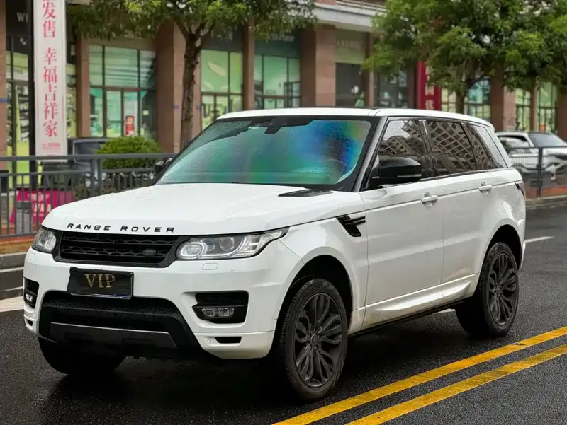 Land Rover Sport