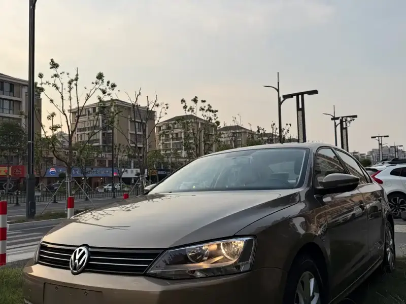 Volkswagen Sagitar