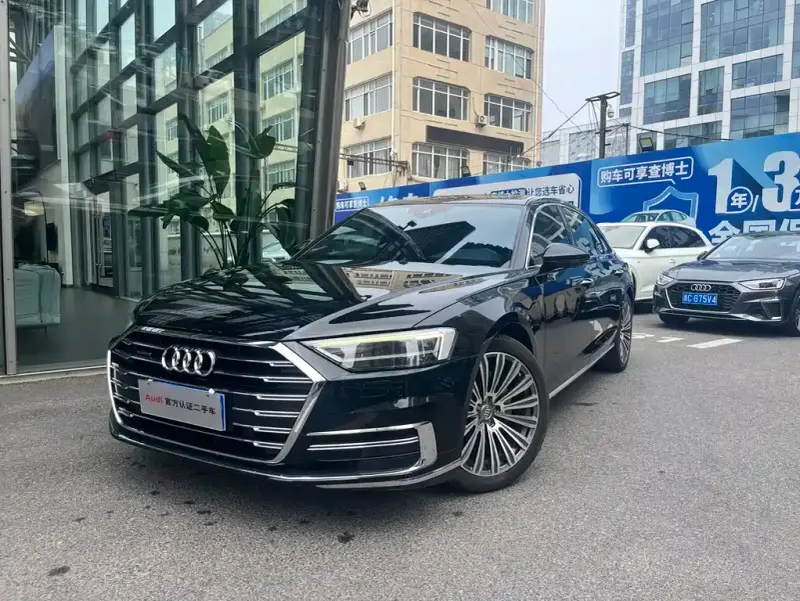 Audi A8